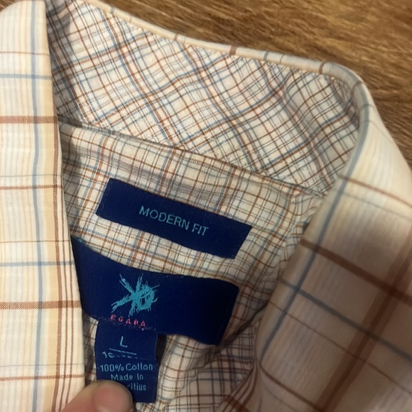 Edgar’s button down - Picture 3 of 3